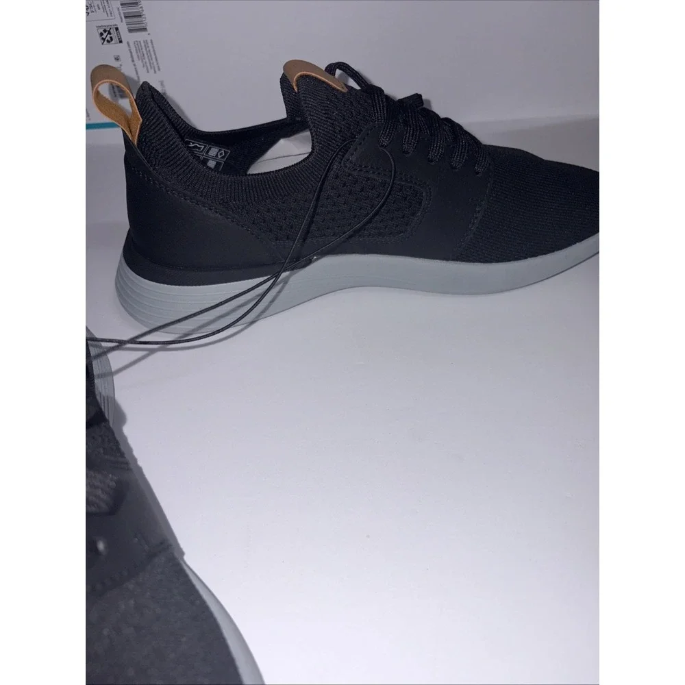 Izod‎ Shoe Bannister